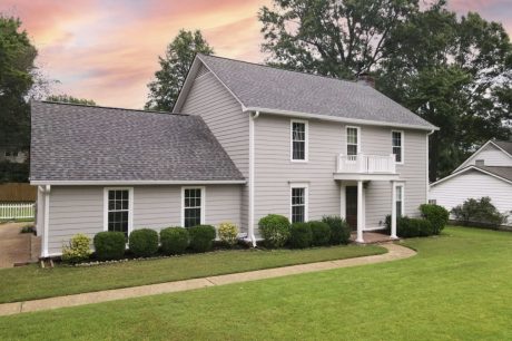 new grey siding installed on home outside of memphis TN in germantown