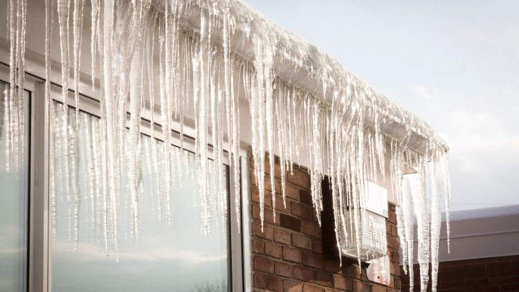 Icicles and Ice Dams Can Damage Your Roof