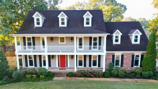 Home exterior painted by the pros at Bluff City Exteriors.